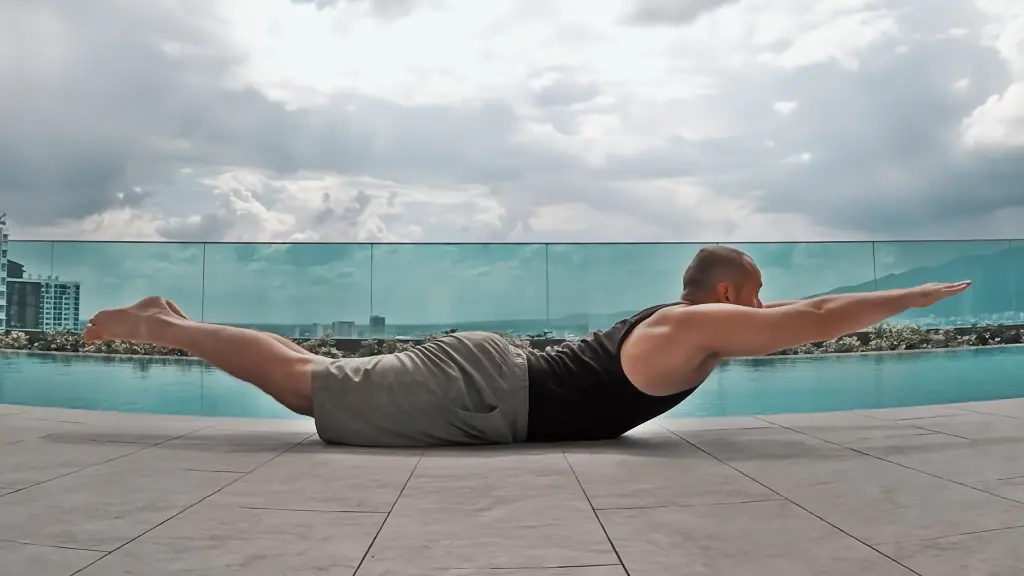 Superman static hold end position, with posterior chain muscles engaged